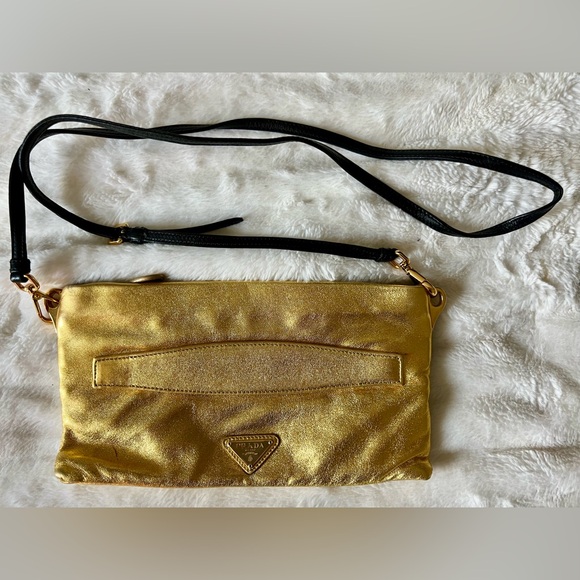 Prada handbag - Picture 1 of 6